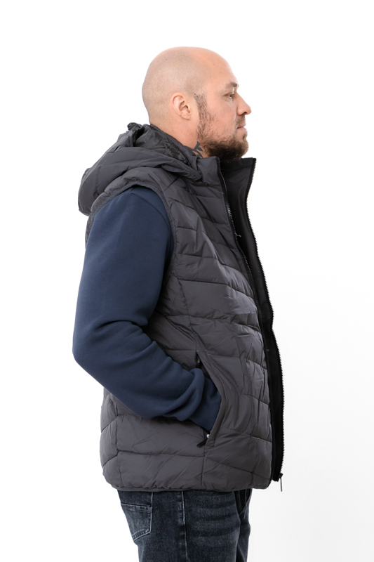 Жилетка чоловіча